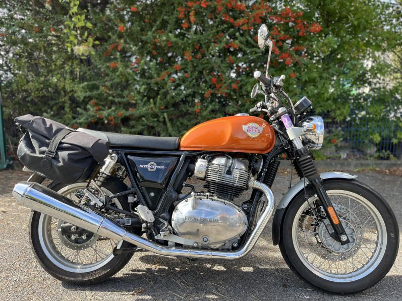 ROYAL ENFIELD INTERCEPTOR 650
